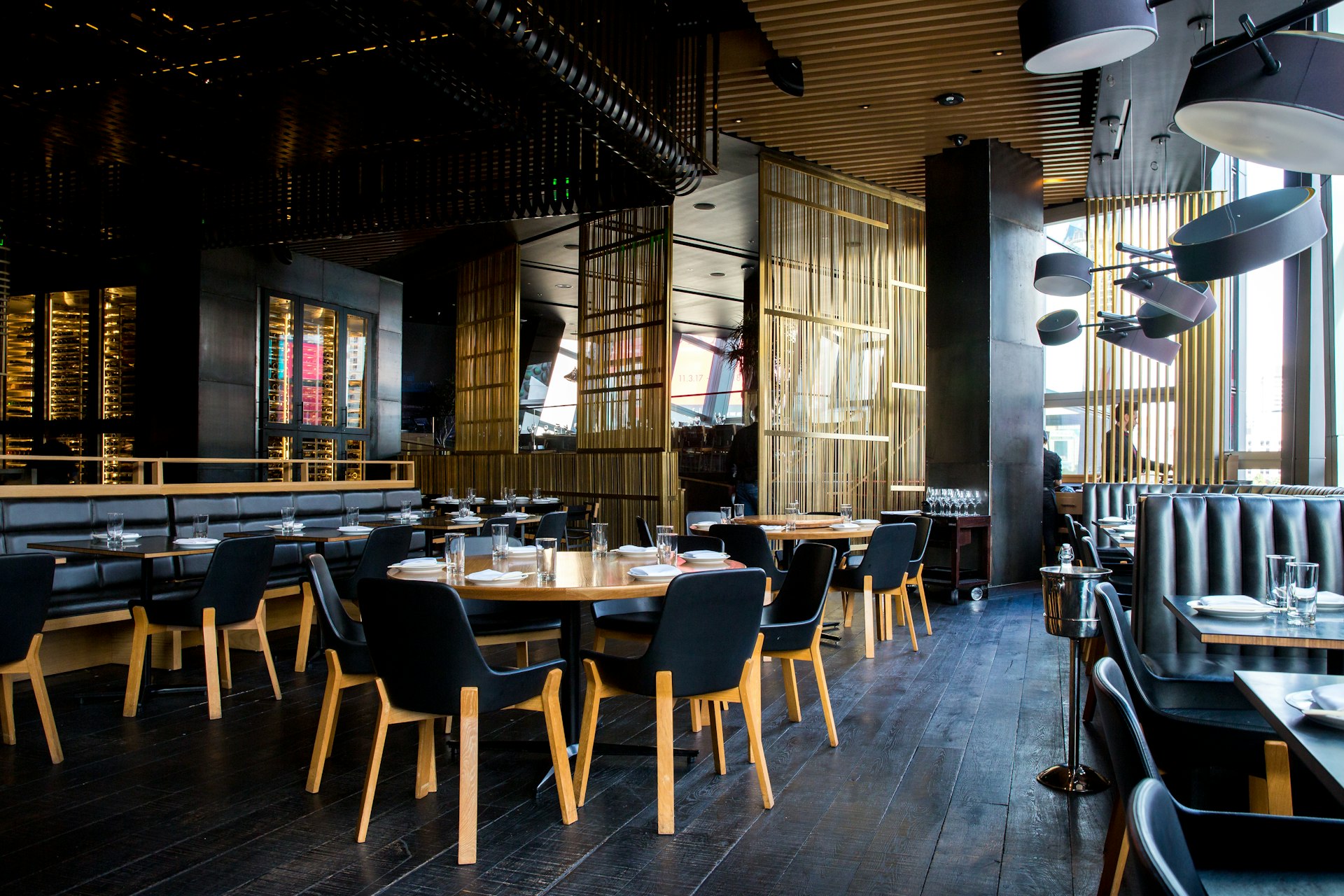 Busy independent restaurant dining room